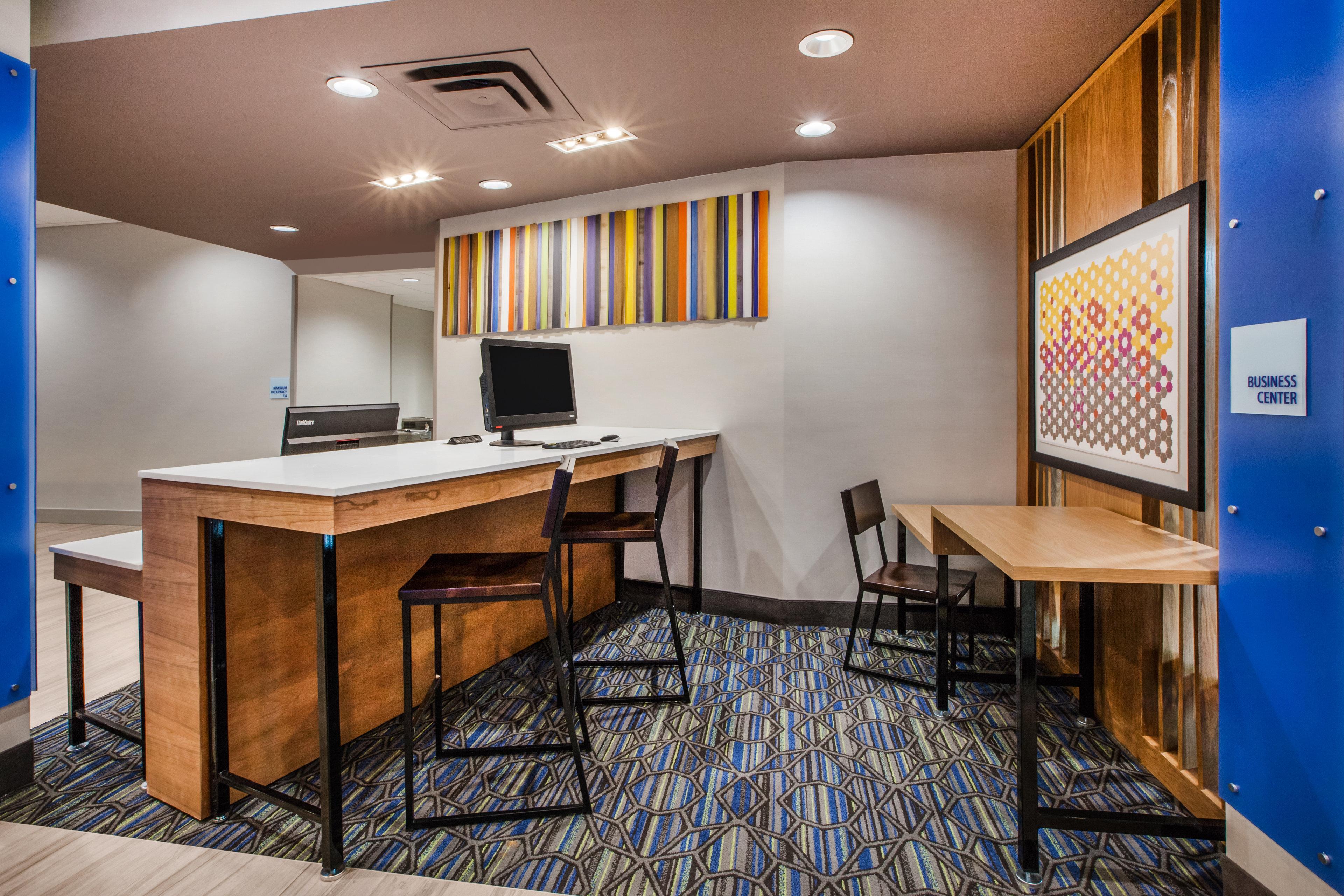 Holiday Inn Express Hotel & Suites Murray By Ihg Exterior photo